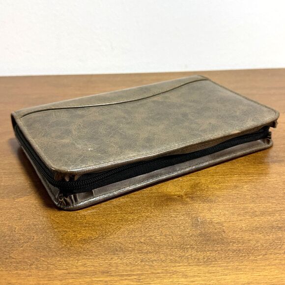 Vintage Day-Timer Brown Binder Organizer Pockets & Pen Loop 6-Ring 5.5x8.5 - Picture 2 of 7